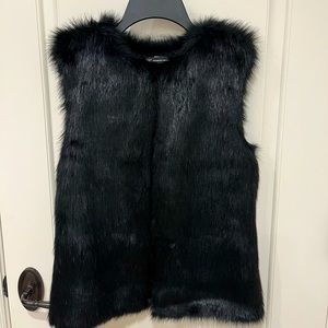I.N.C Faux Fur Vest, Black, S/M excellent condition!